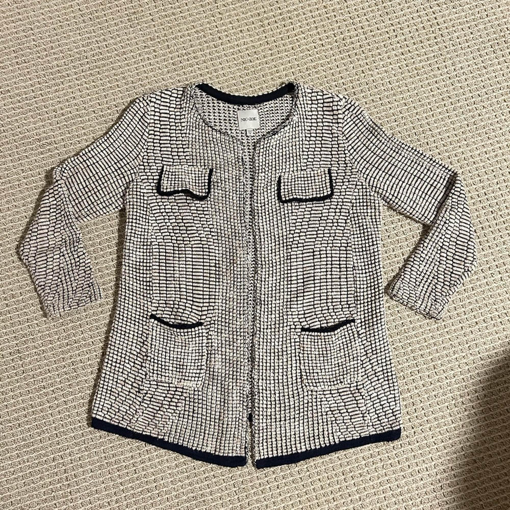 Nic+Zoe textured Knit jacket size Small